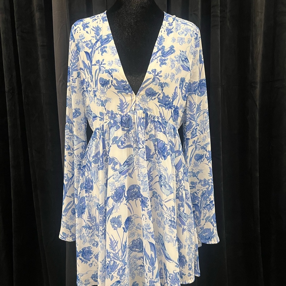 Love Sadie Blue and White Floral Dress